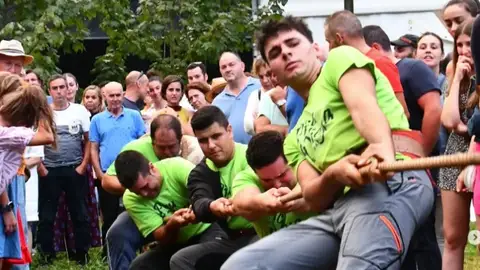 Tiro de Cuerda en las Fiestas del Segador Tiro de Cuerda en las Fiestas del Segador