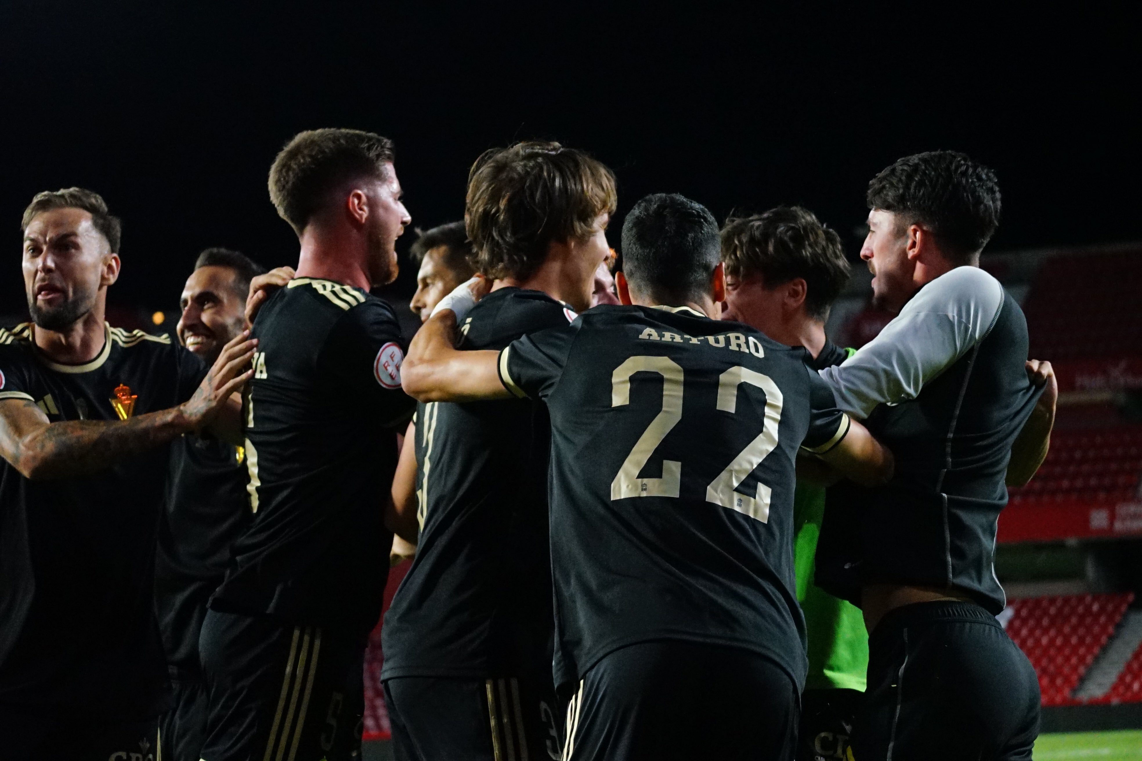 El Real Murcia saca tres puntos de Granada para estrenarse con buen pie El Real Murcia saca tres puntos de Granada para estrenarse con buen pie