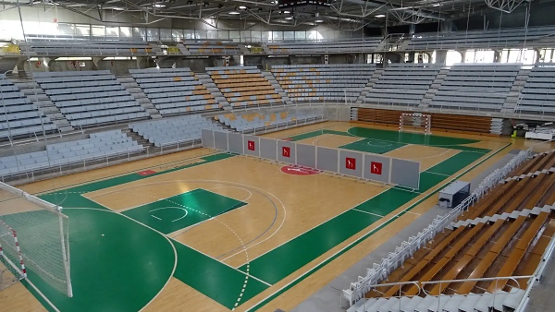 El Palacio de los Deportes contará en el futuro con dos nuevos videomarcadores.
