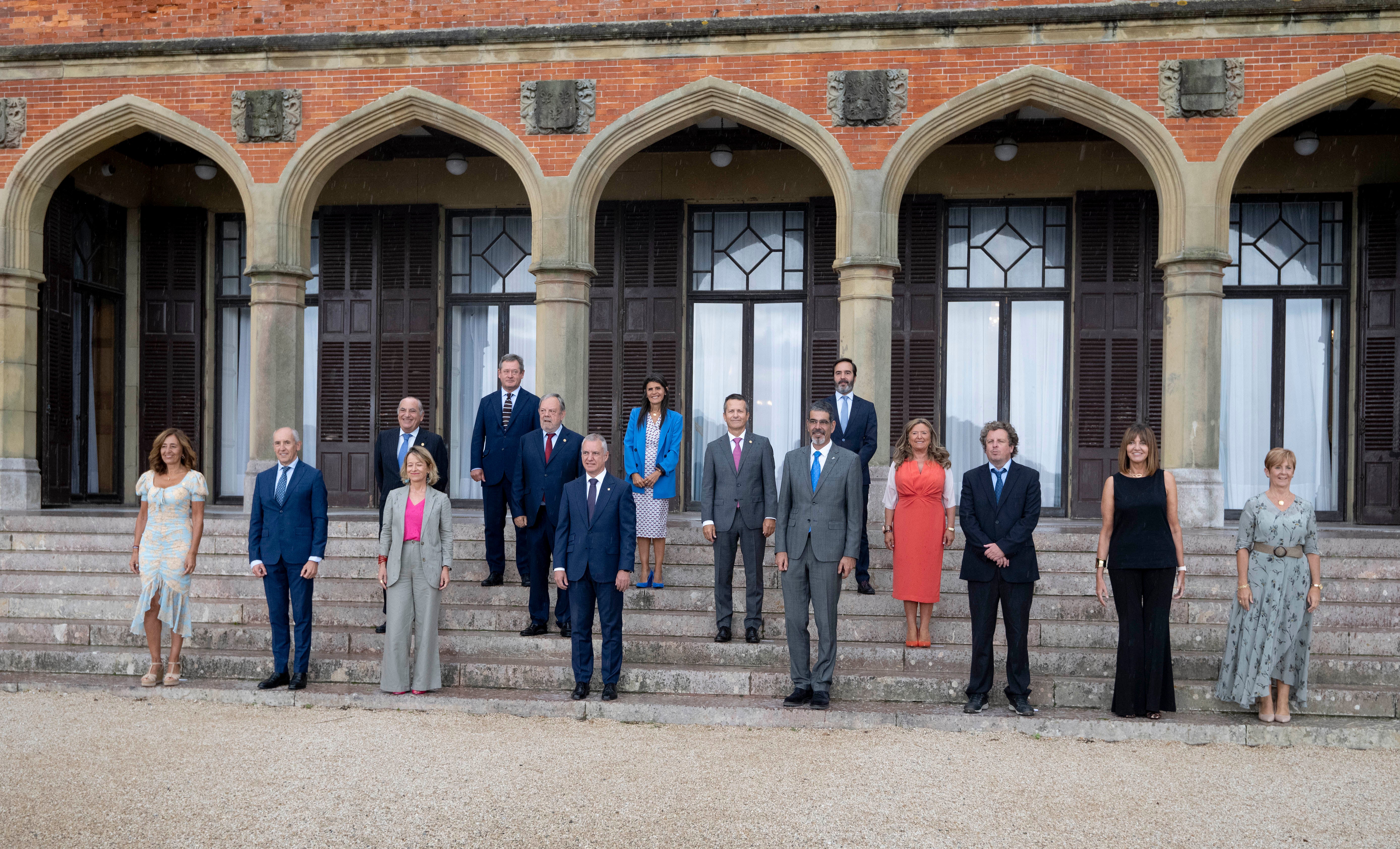 Urkullu insiste en que un gobierno del PP necesitaría toda la legislatura del apoyo de Vox Urkullu insiste en que un gobierno del PP necesitaría toda la legislatura del apoyo de Vox