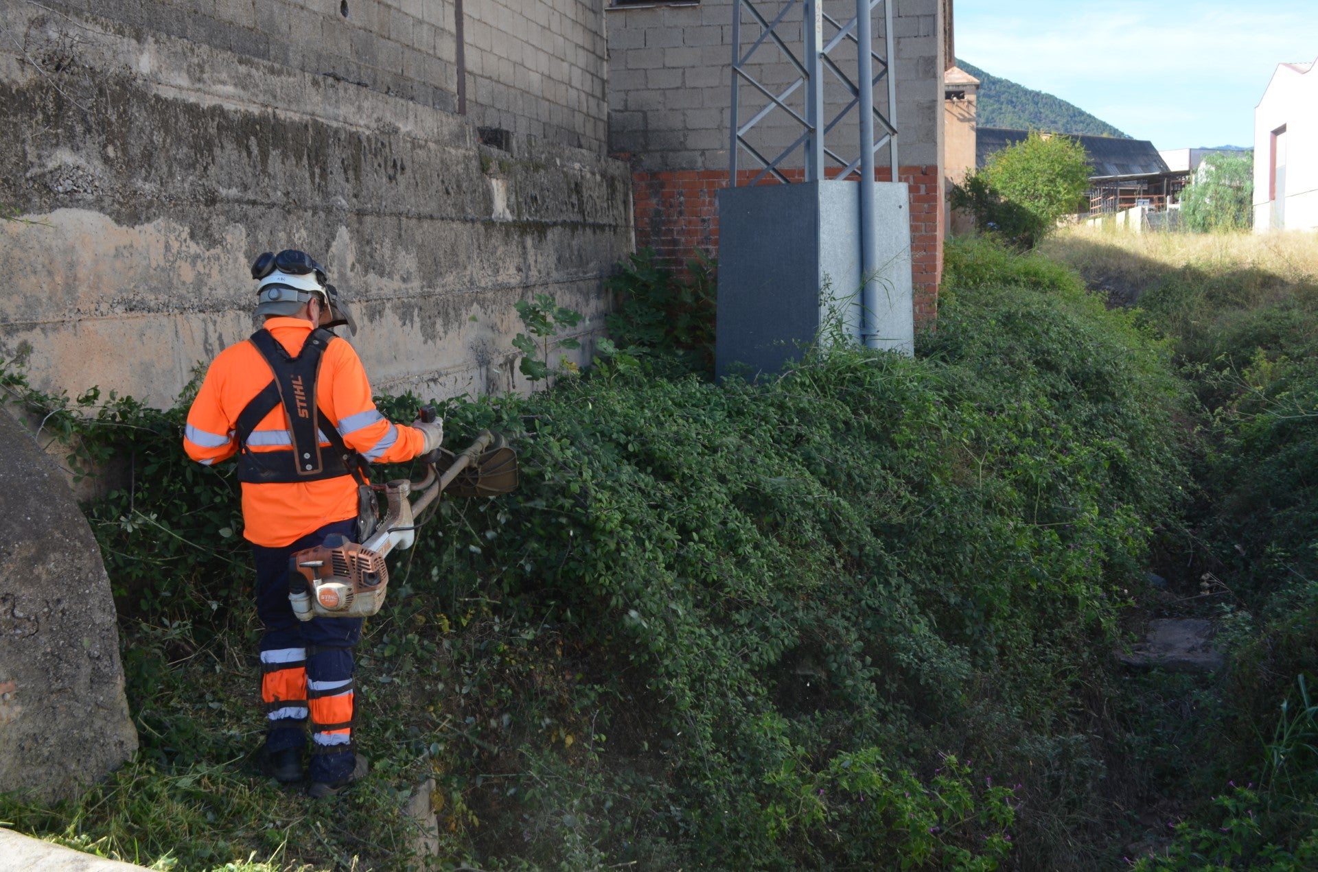 Onda se prepara para las fuertes lluvias con la limpieza de imbornales, barrancos y zonas inundables Onda se prepara para las fuertes lluvias con la limpieza de imbornales, barrancos y zonas inundables