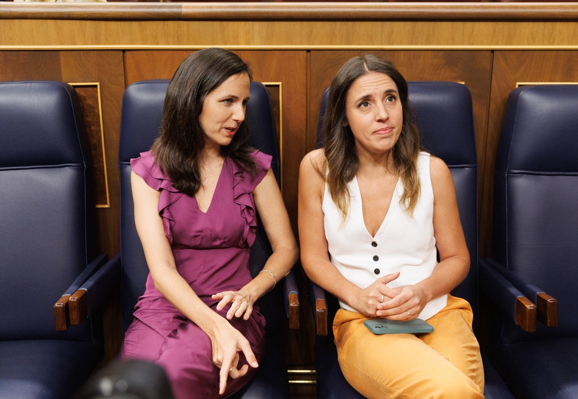 Montero y Belarra mantienen que el comportamiento de Hermoso tras el beso no la "desacredita" Montero y Belarra mantienen que el comportamiento de Hermoso tras el beso no la "desacredita"