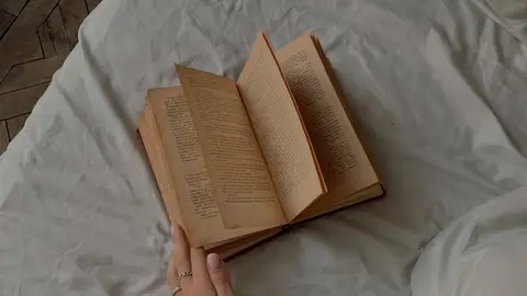 Imagen de archivo de un libro de segunda mano Imagen de archivo de un libro de segunda mano