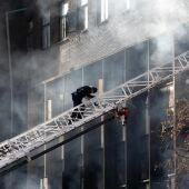 Más de 70 muertos en un incendio en un edificio en Sudáfrica