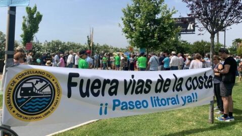 Una de las protestas de la Plataforma para que se desmantelen las vías 