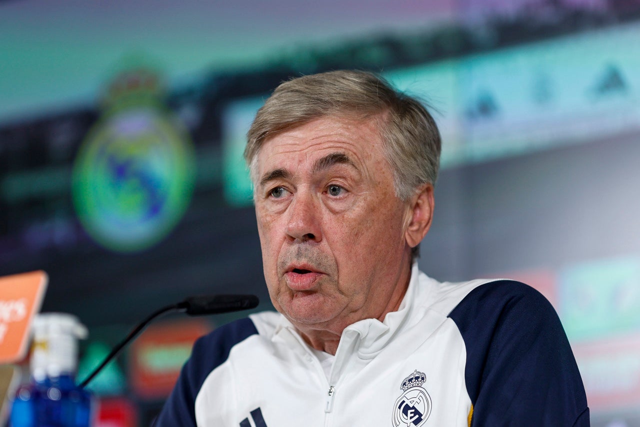 Ancelotti: "No vamos a cambiar el sistema sin Vini" Ancelotti: "No vamos a cambiar el sistema sin Vini"