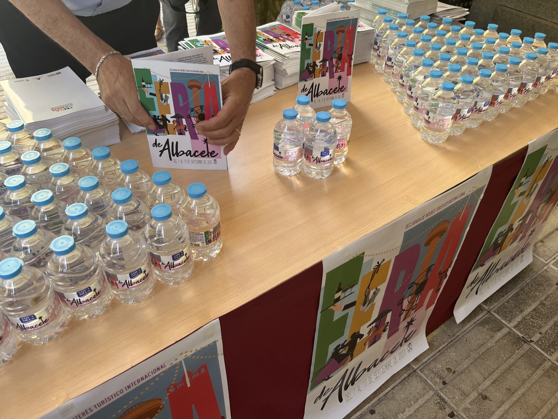Hasta el 7 de septiembre se podrá recoger el programa de la Feria de Albacete en tres puntos de la ciudad Hasta el 7 de septiembre se podrá recoger el programa de la Feria de Albacete en tres puntos de la ciudad