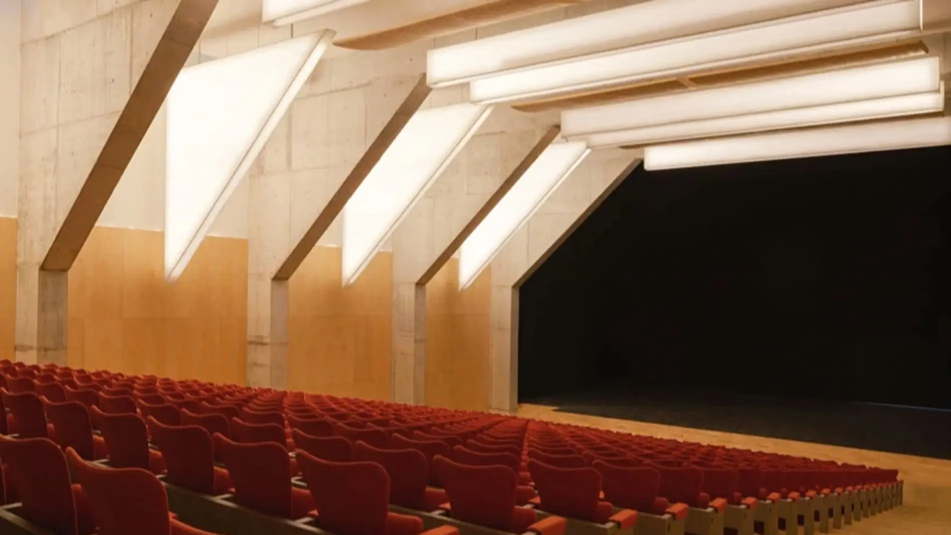 Auditorio del Centro Cultural de Benidorm, sin apenas uso