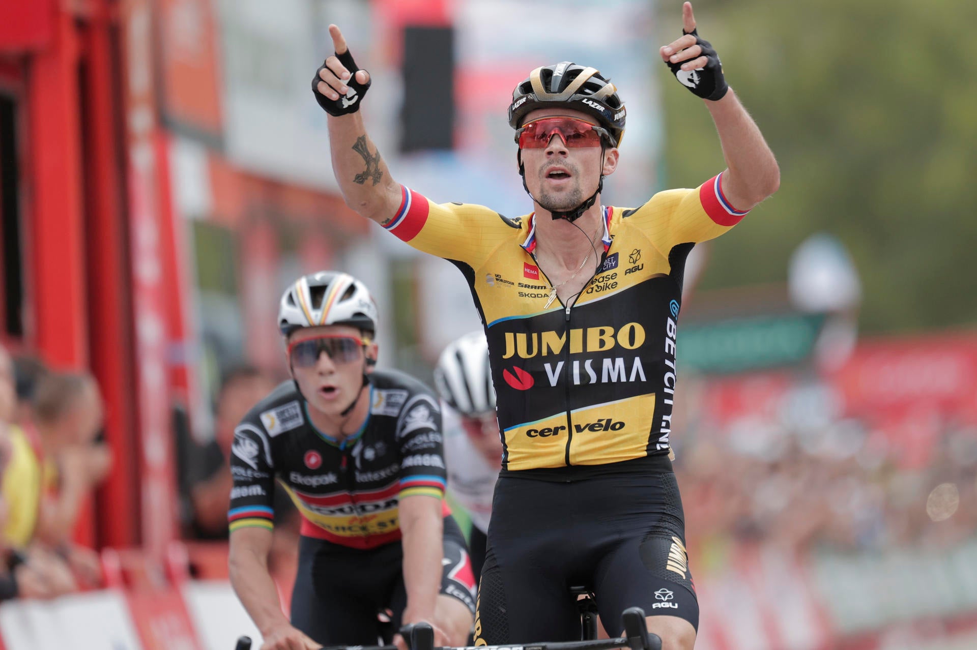 Roglic se lleva la octava etapa Kuss se pone líder Roglic se lleva la octava etapa Kuss se pone líder