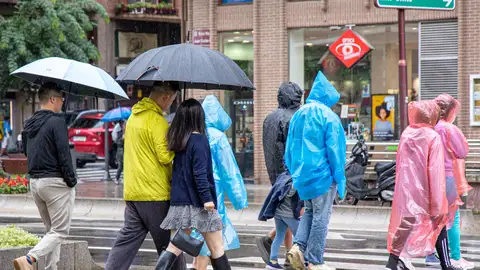 La DANA pone en alerta por tormentas a 25 provincias este domingo La DANA pone en alerta por tormentas a 25 provincias este domingo