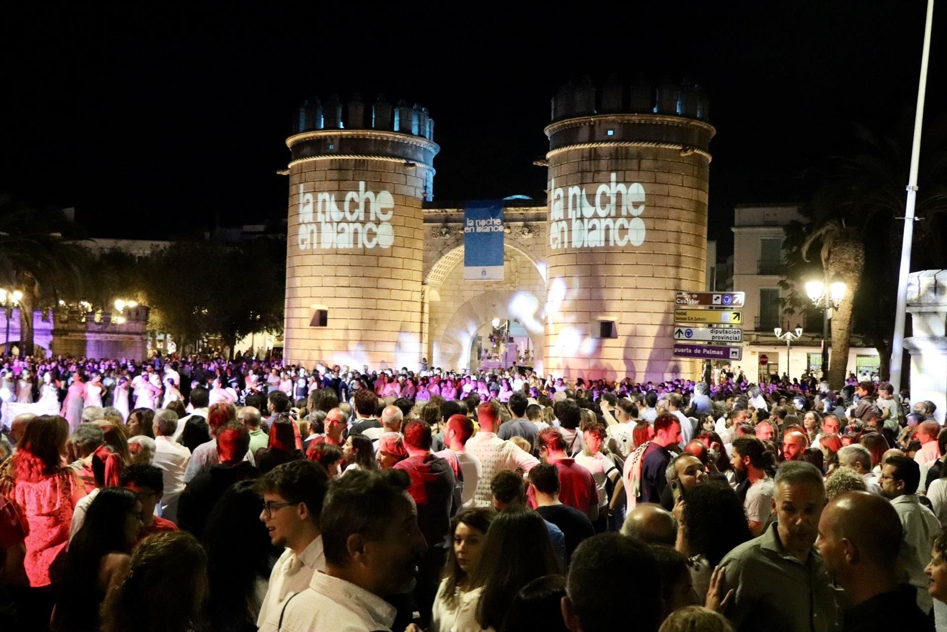La Noche en Blanco vuelve a Badajoz el sábado 6 de septiembre con 170 actividades La Noche en Blanco vuelve a Badajoz el sábado 6 de septiembre con 170 actividades