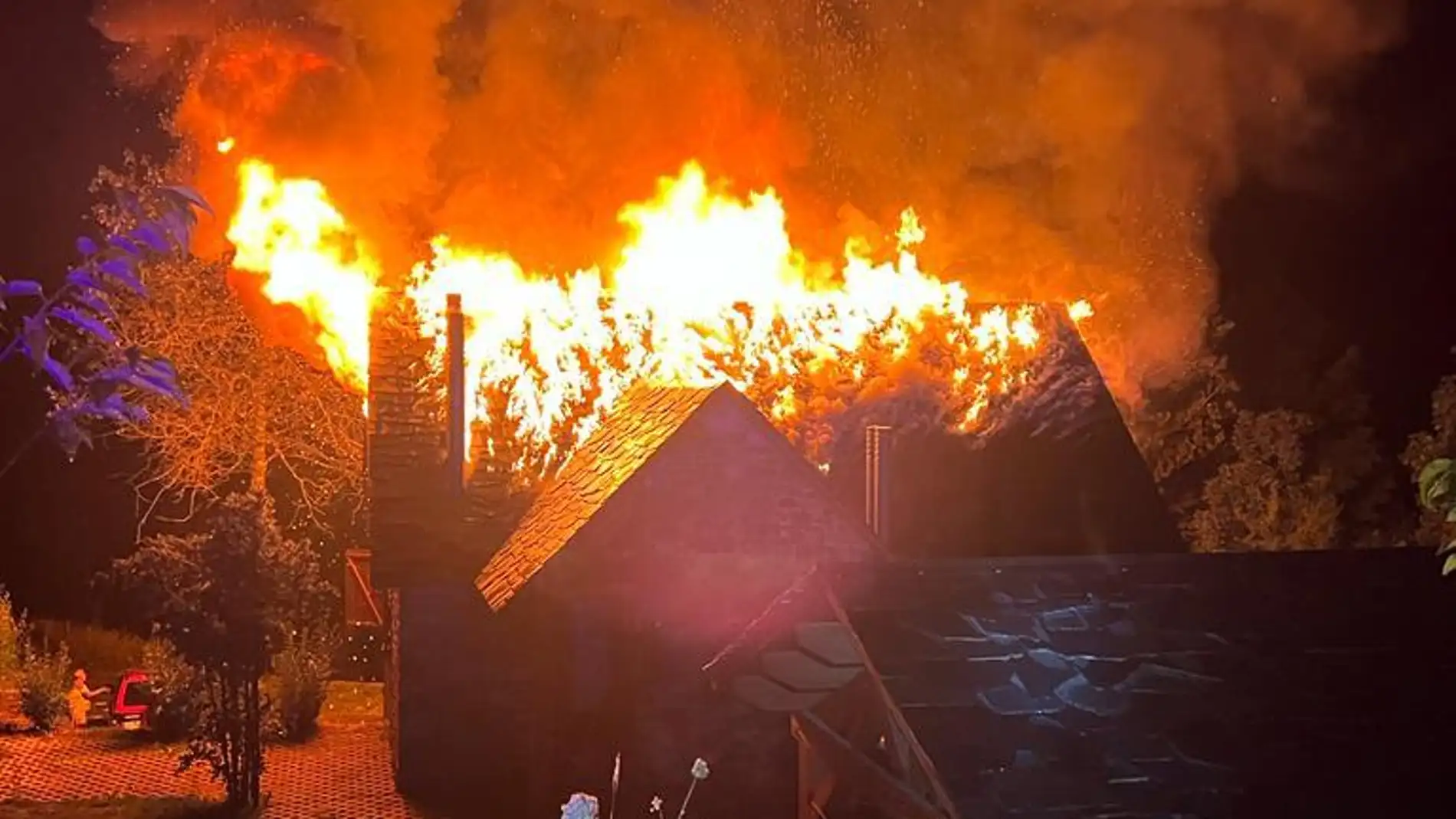 El incendio se produjo en una casa en Espierba.