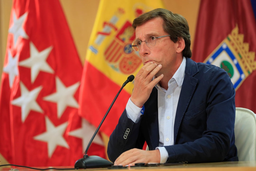 Almeida pide a Aemet "afinar" sus pronósticos meteorológicos por "credibilidad" Almeida pide a Aemet "afinar" sus pronósticos meteorológicos por "credibilidad"