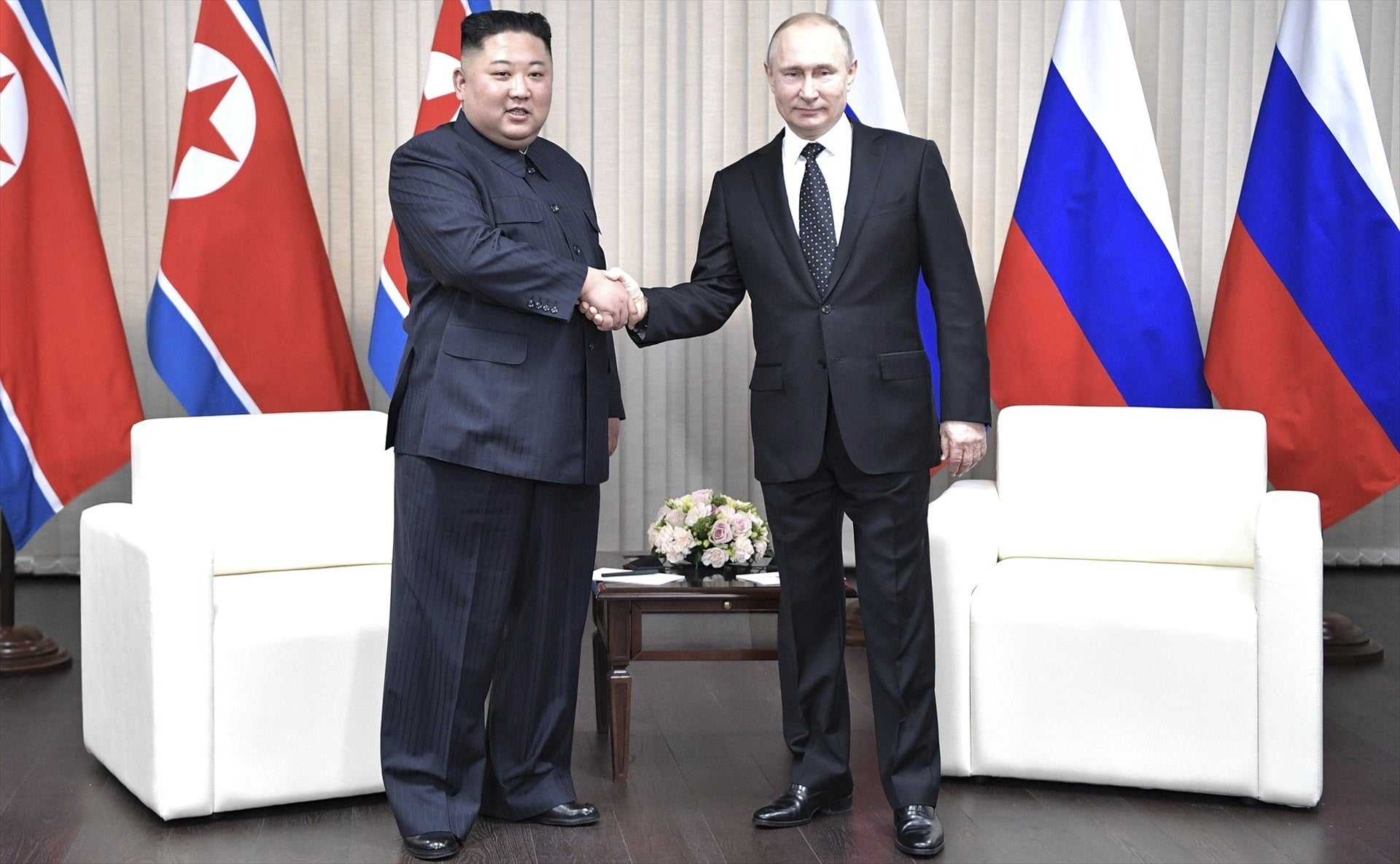 El Kremlin evita confirmar una posible reunión entre Kim Jong-un y Putin El Kremlin evita confirmar una posible reunión entre Kim Jong-un y Putin