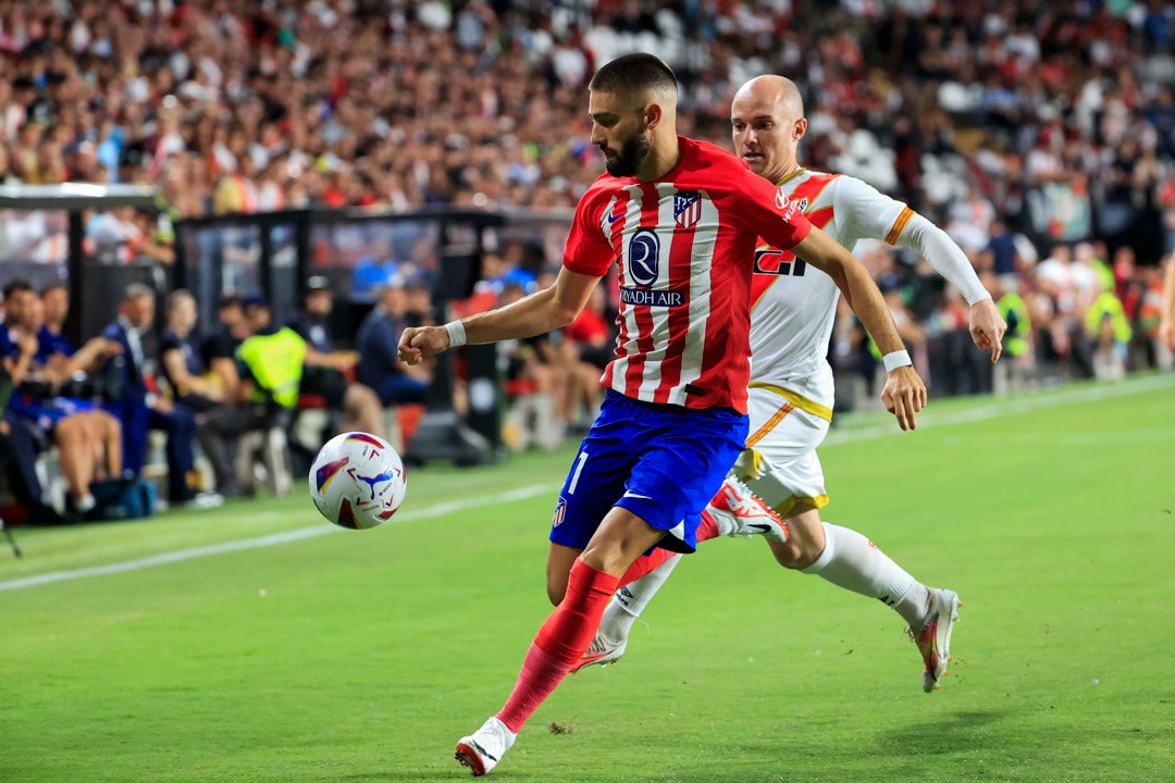 Yannick Carrasco ficha por el Al Shabab Yannick Carrasco ficha por el Al Shabab