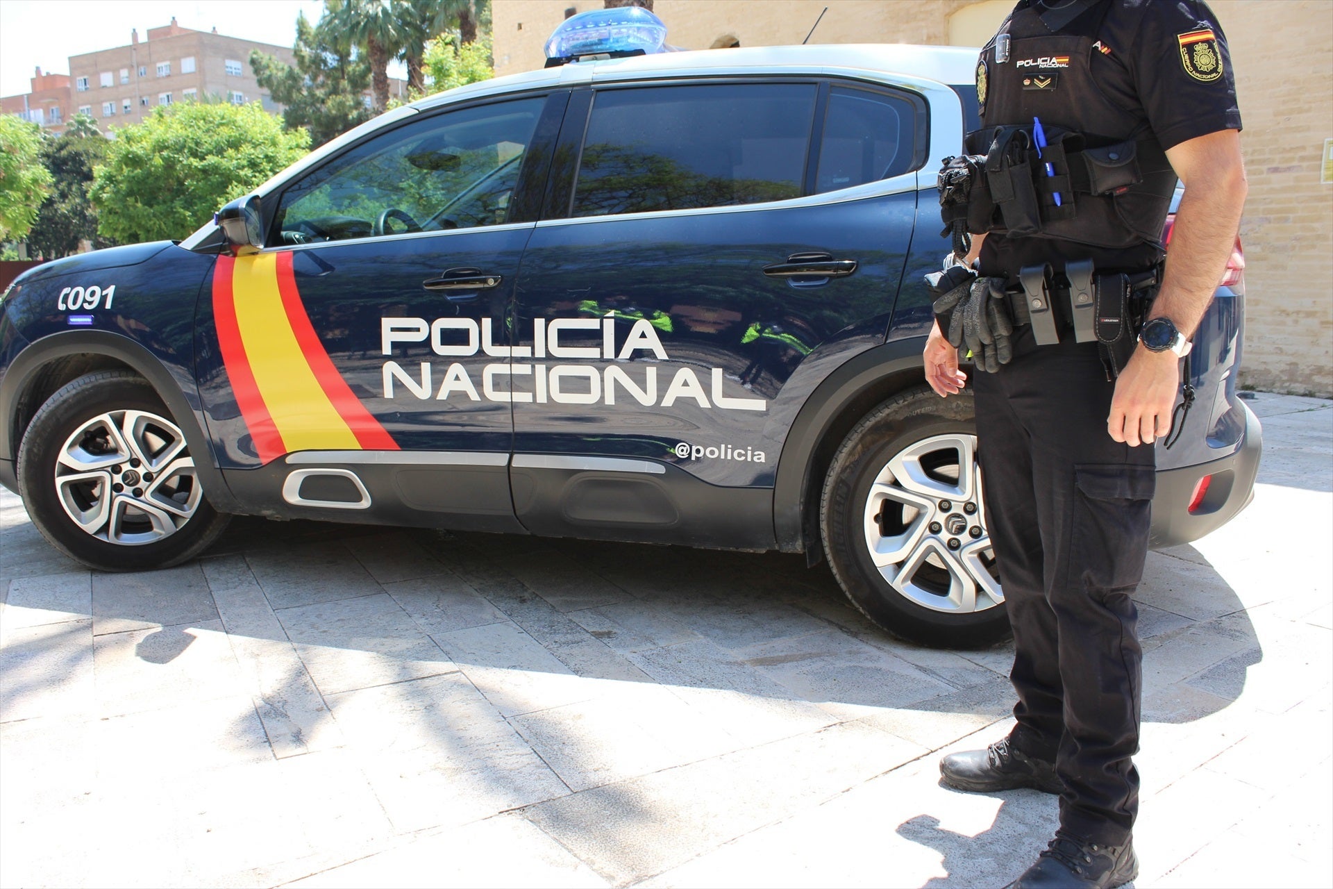 Una joven de 20 años detenida tras la denuncia de su madre por abofetearla Una joven de 20 años detenida tras la denuncia de su madre por abofetearla