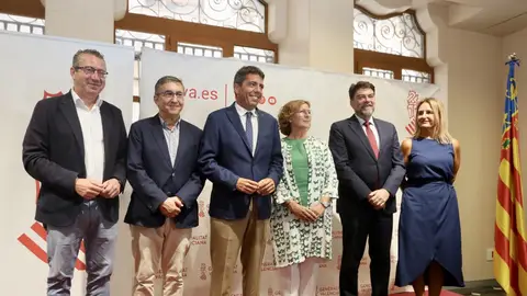 Agustina Esteve junto a Carlos Mazón Agustina Esteve junto a Carlos Mazón