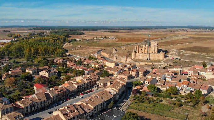 La Asociación Cultural Castillo de Turégano retoma su actividad y programa una visita guiada a la iglesia de S. Miguel La Asociación Cultural Castillo de Turégano retoma su actividad y programa una visita guiada a la iglesia de S. Miguel