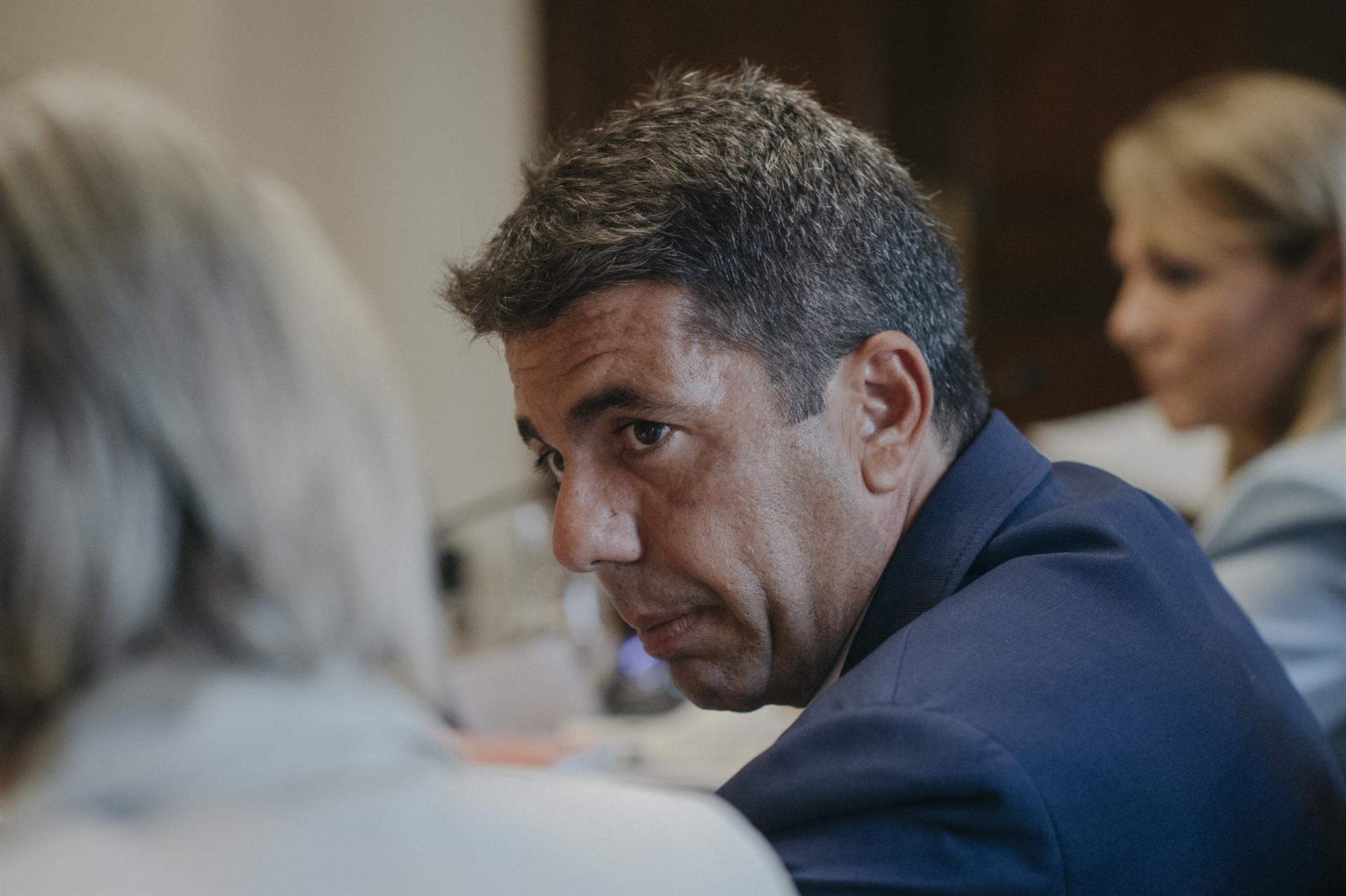 Mazón, sobre las Oficinas de Violencia de Género: "Claro que van a seguir y vamos a reforzar todo el apoyo a las víctimas" Mazón, sobre las Oficinas de Violencia de Género: "Claro que van a seguir y vamos a reforzar todo el apoyo a las víctimas"