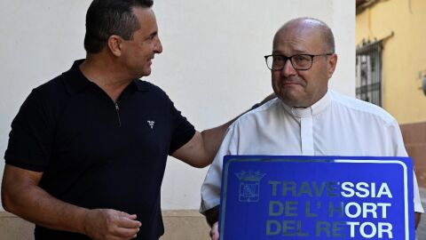 El p&aacute;rroco D. Juan se despide de La Nuc&iacute;a.