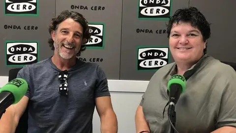Peyo Lloret conversa con Marta Llinares en Más de uno Marina Baixa. Peyo Lloret conversa con Marta Llinares en Más de uno Marina Baixa.