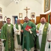 El nuevo párroco de La Nucía, Miguel Ángel Marcos, oficia su primera misa tras la marcha de D.Juan