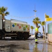 Benidorm pide a los vecinos ceder las aguas de sus piscinas para su utilización en la limpieza de la ciudad