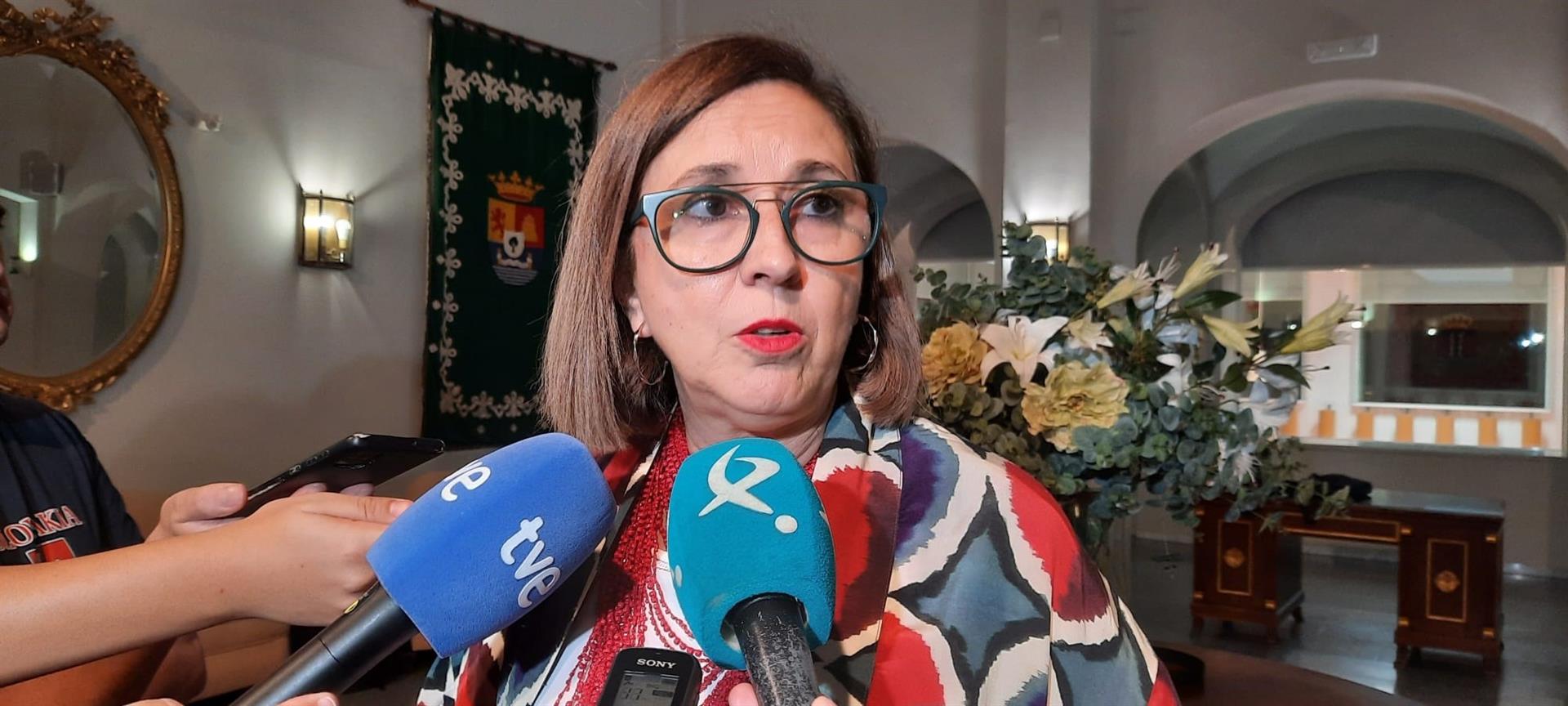 La Junta preguntará al Ministerio acerca de las obras de derivación de la presa de Los Molinos hacia la comarca de Tentudía La Junta preguntará al Ministerio acerca de las obras de derivación de la presa de Los Molinos hacia la comarca de Tentudía
