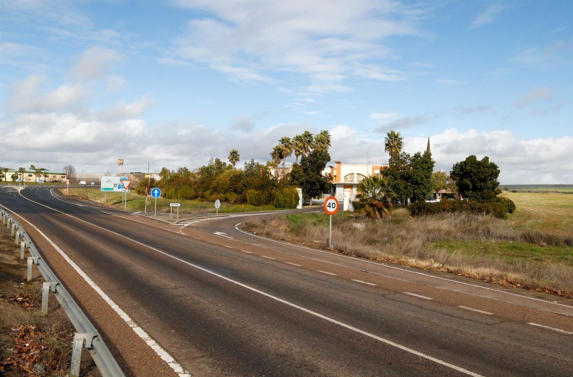 El Ministerio formaliza por 2,45 millones las obras de adecuación de la N-630 de acceso norte a Mérida El Ministerio formaliza por 2,45 millones las obras de adecuación de la N-630 de acceso norte a Mérida
