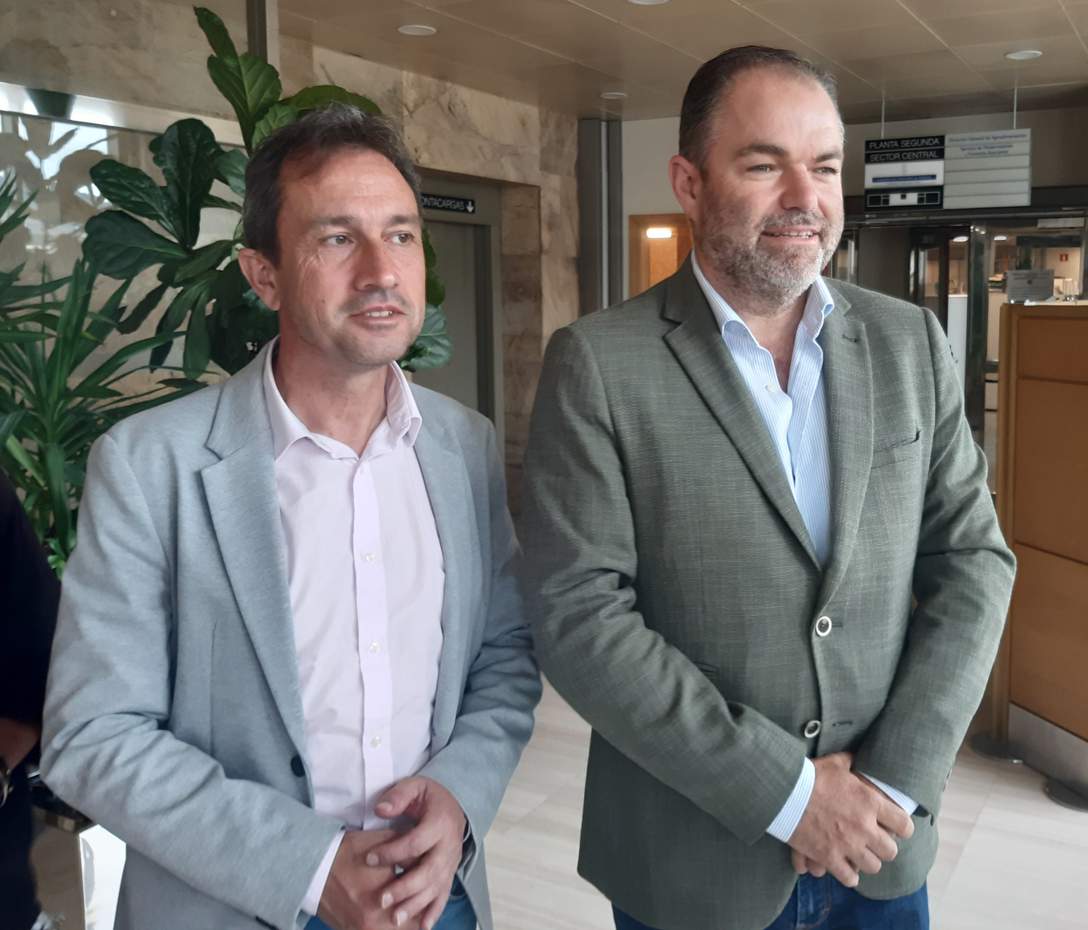 Zapico quiere revisar las directrices de implantación de todas las renovables Zapico quiere revisar las directrices de implantación de todas las renovables