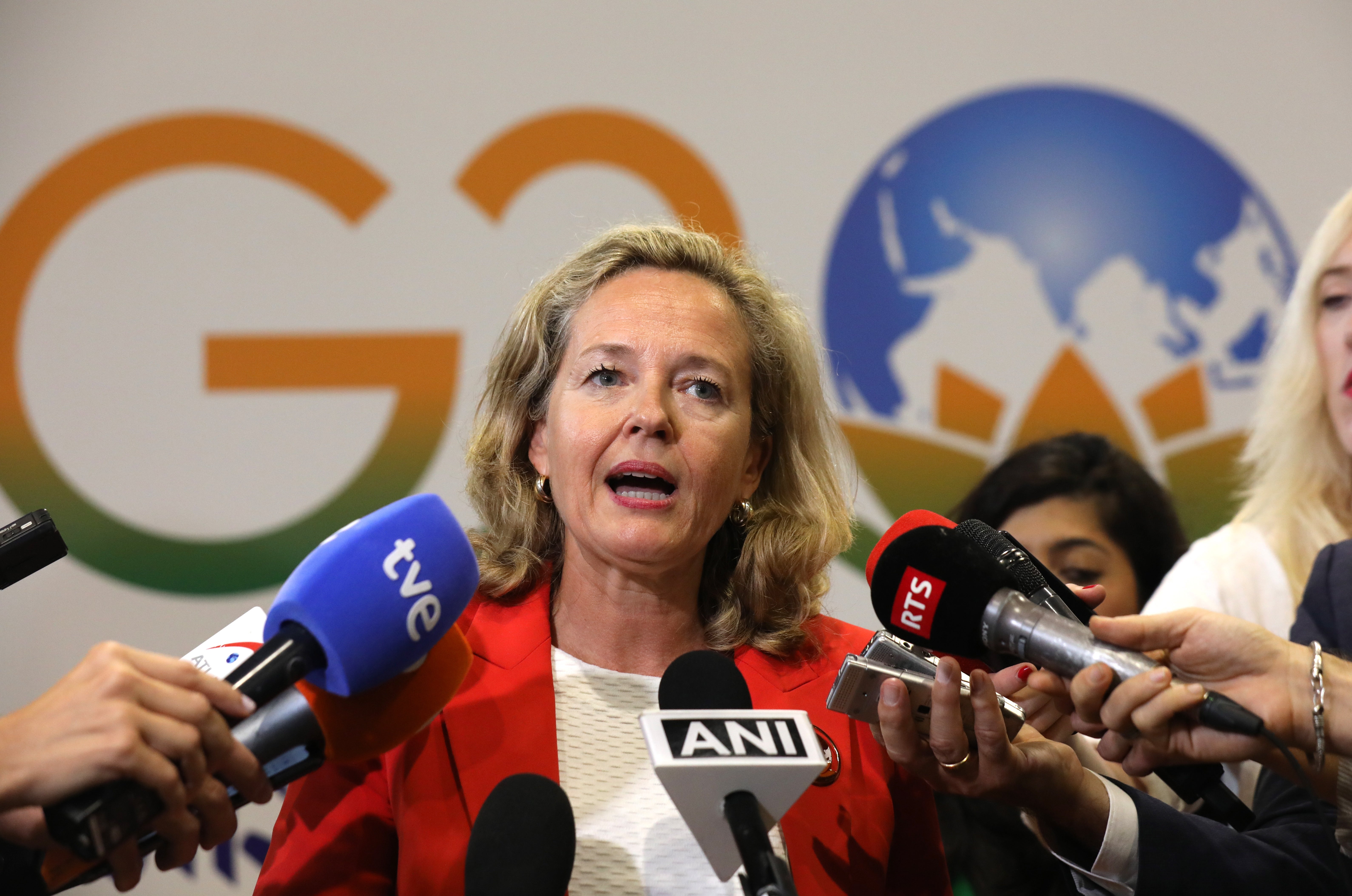 España propone iniciar la negociación política de las reglas fiscales para cerrarla este año España propone iniciar la negociación política de las reglas fiscales para cerrarla este año