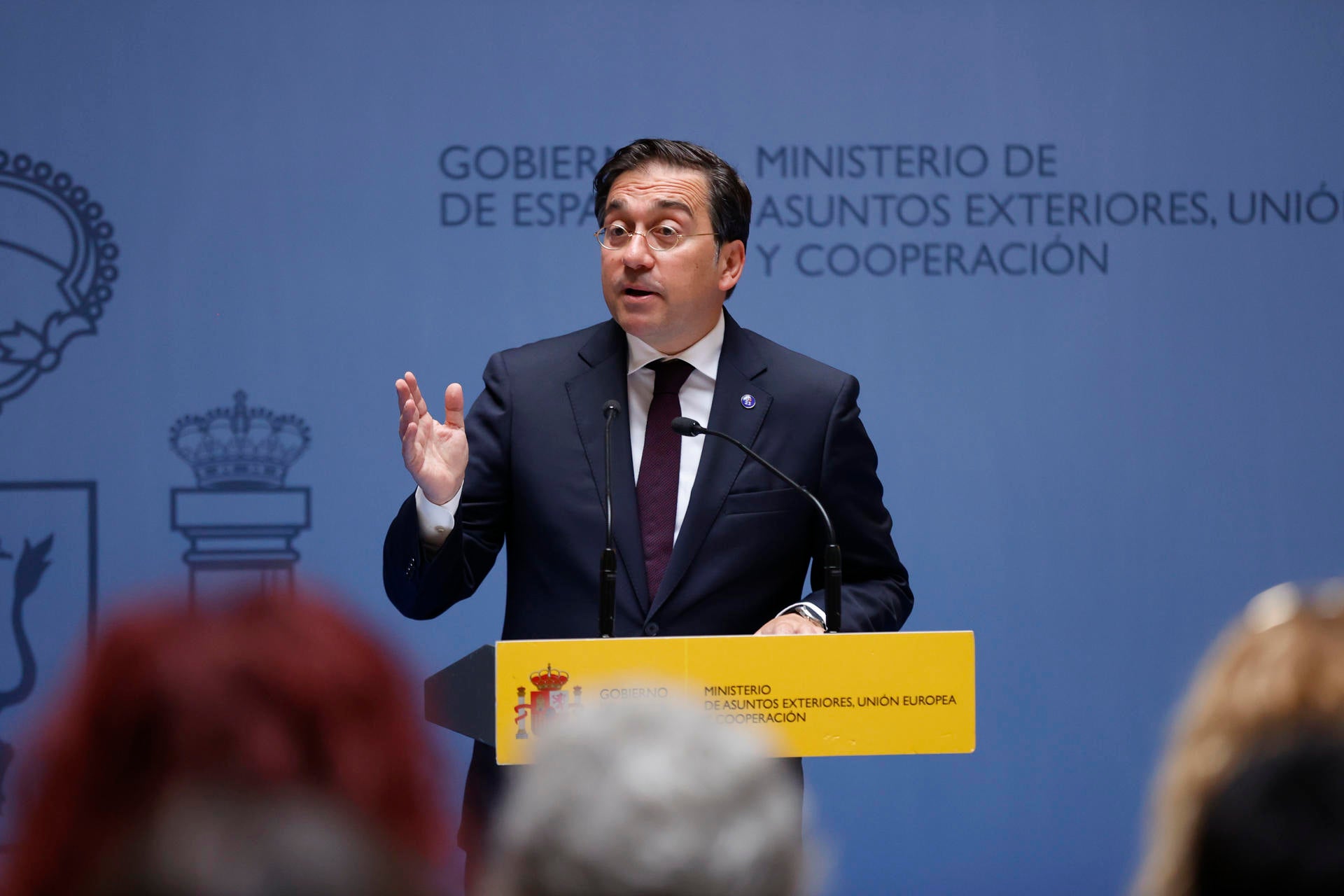 España se ofrece a pagar los costes de oficializar catalán, gallego y euskera dentro de la UE España se ofrece a pagar los costes de oficializar catalán, gallego y euskera dentro de la UE