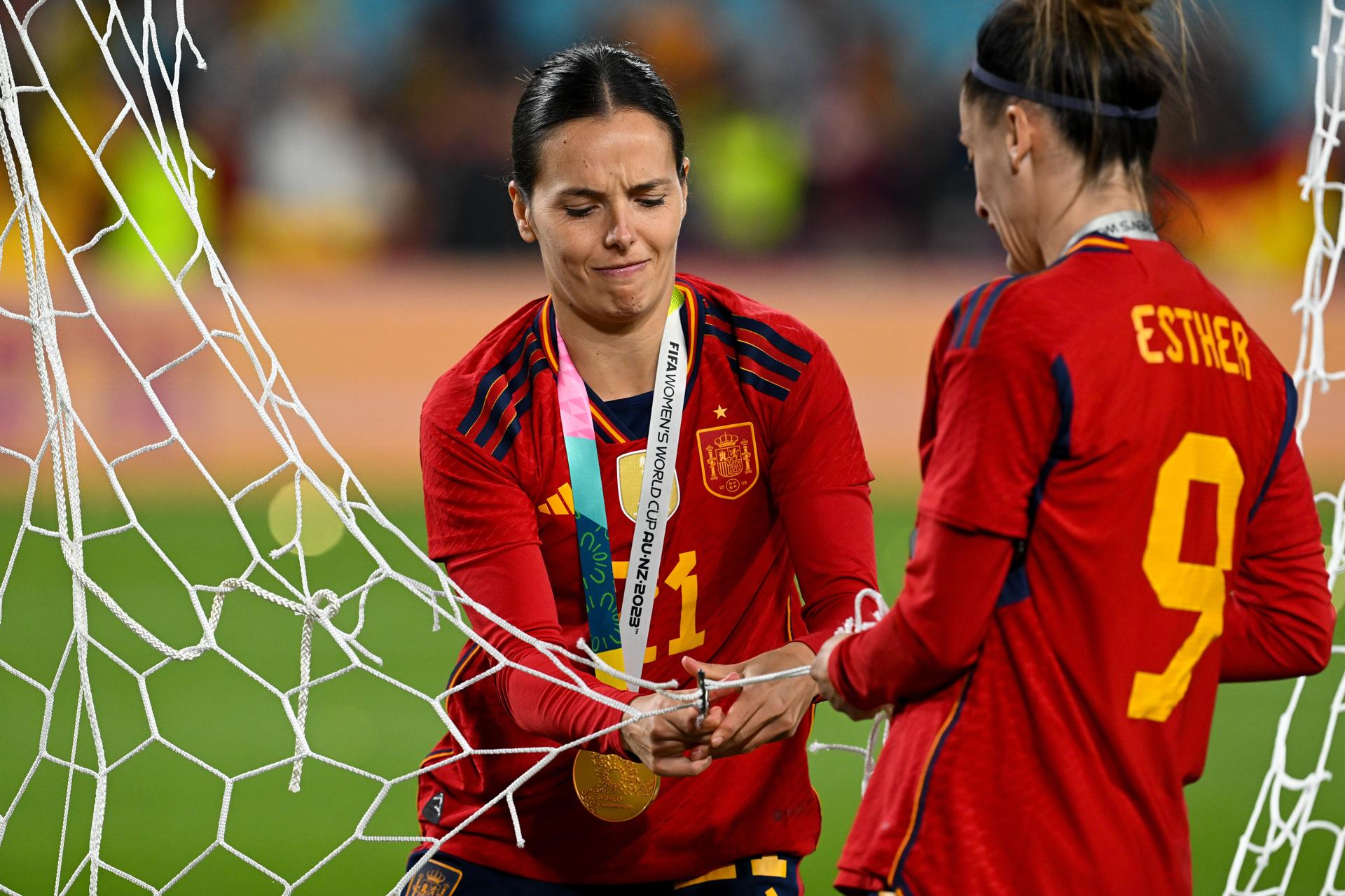 Claudia Zornoza, una de las campeonas de España que no firma el comunicado, anuncia que se retira de la Selección Claudia Zornoza, una de las campeonas de España que no firma el comunicado, anuncia que se retira de la Selección