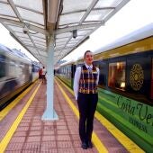 Un tren para que descubrir la España Verde. Una ruta desde Santiago a Bilbao donde podremos disfrutar del placer de viajar sin prisas y con buena gastronomía