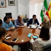 Reunión entre el alcalde de Vejer y la delegada del Gobierno de la Junta