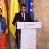 Ruth Merino, consellera de Hacienda, (Izq) y Carlos Mazón, 'president' de la Generalitat Valenciana. 