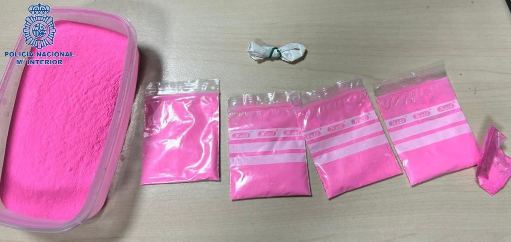 Detenida en Ibiza por llevar en su tupper 150 gramos de cocaína rosa Detenida en Ibiza por llevar en su tupper 150 gramos de cocaína rosa