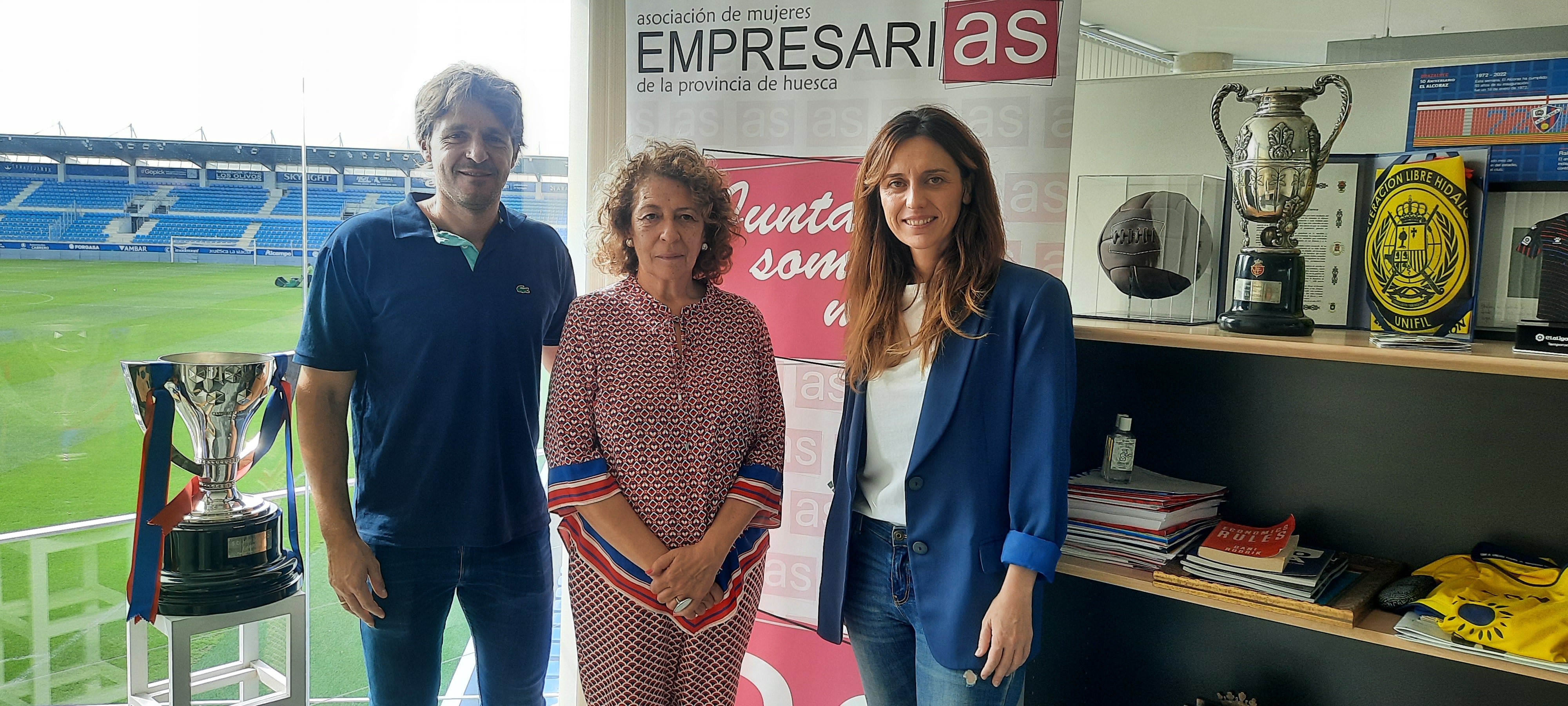 AMEPHU y la SD Huesca llegan a un acuerdo para fomentar la igualdad AMEPHU y la SD Huesca llegan a un acuerdo para fomentar la igualdad