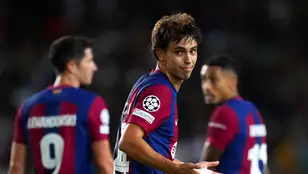 Joao Félix celebra un gol con el Barça