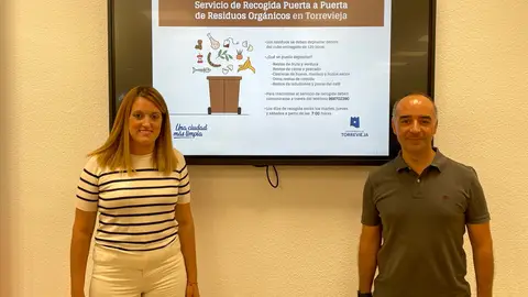 Torrevieja presenta el nuevo servicio de recogida puerta a puerta de residuos orgánicos y envases de vidrio residuos recogida