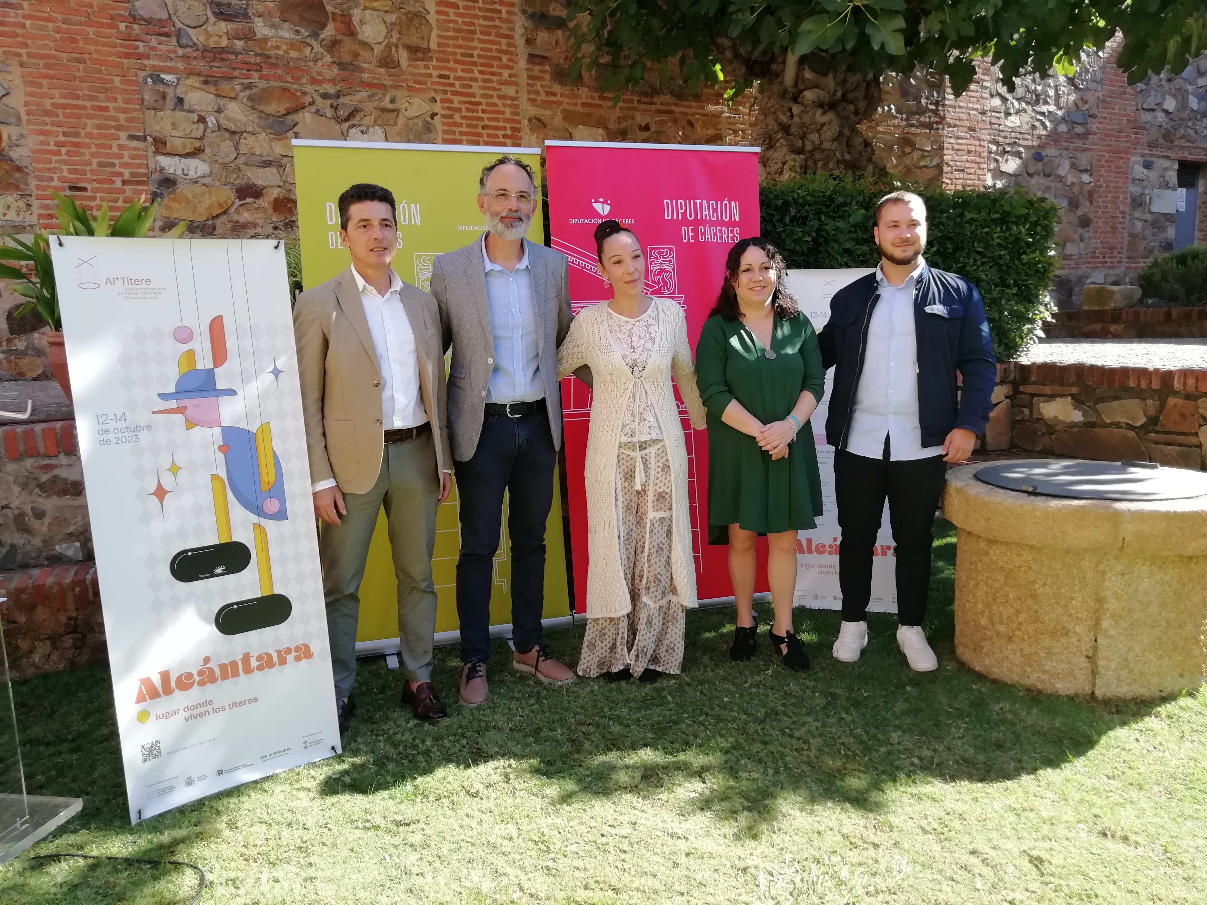 Alcántara se convertirá durante el puente de octubre en el lugar donde viven los títeres con la celebración de ‘AlTítere’ Alcántara se convertirá durante el puente de octubre en el lugar donde viven los títeres con la celebración de ‘AlTítere’