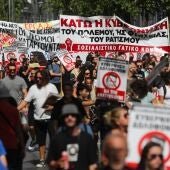 Miles de manifestantes protestan en Grecia contra la nueva reforma laboral