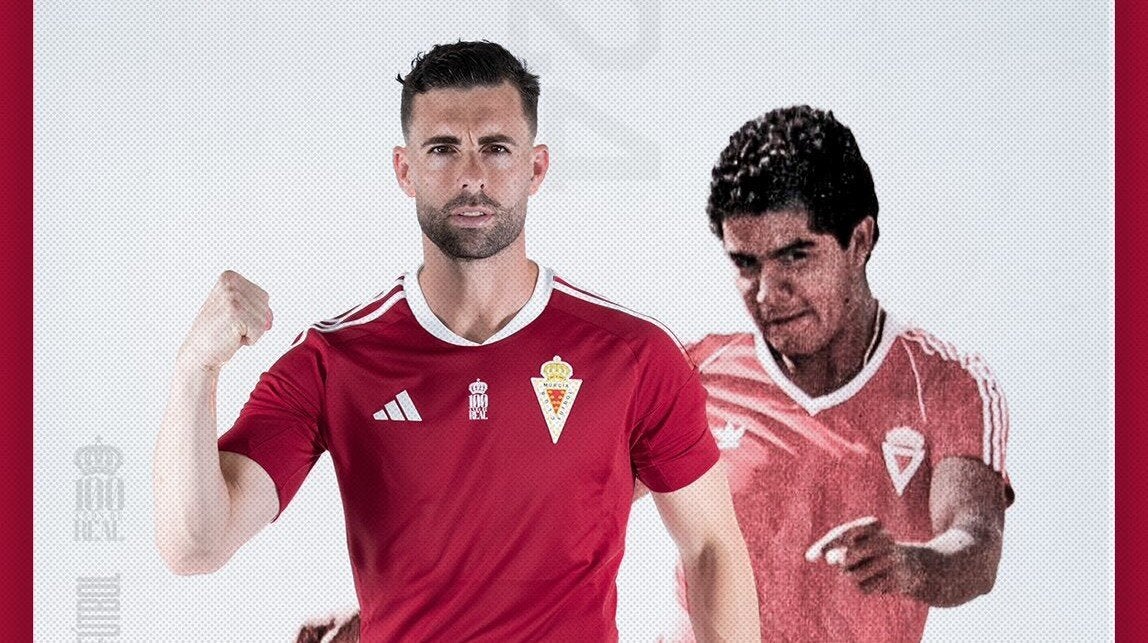 La camiseta del Real Murcia, solicitada entre las empresas La camiseta del Real Murcia, solicitada entre las empresas