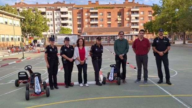 Los alumnos del Pedro J. Rubio han aprendido normas de circulación vial en el circuito.