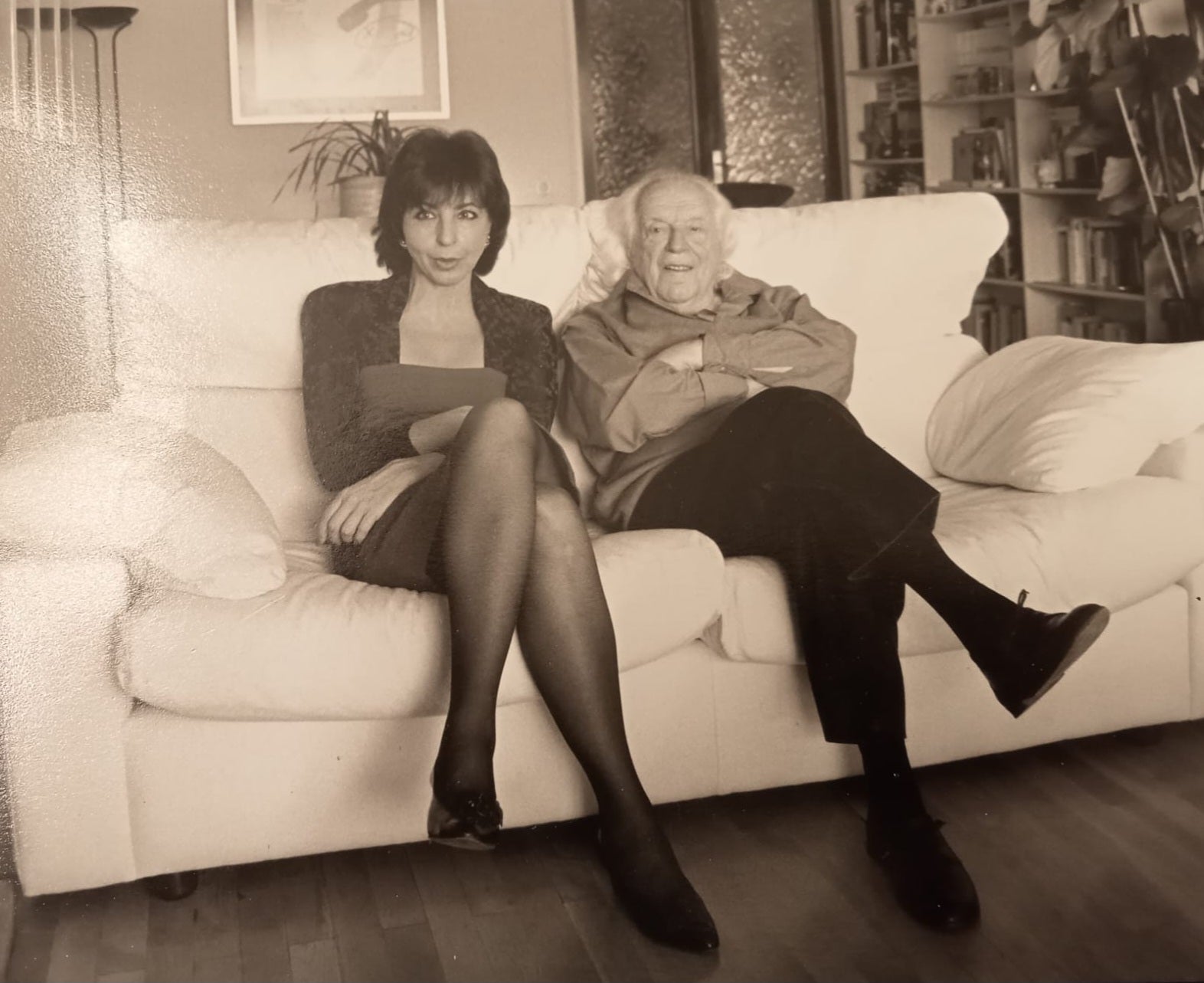 María Asunción Mateo: ''A Rafael Alberti siempre le ilusionó que yo escribiera sobre nuestra relación'' María Asunción Mateo: ''A Rafael Alberti siempre le ilusionó que yo escribiera sobre nuestra relación''