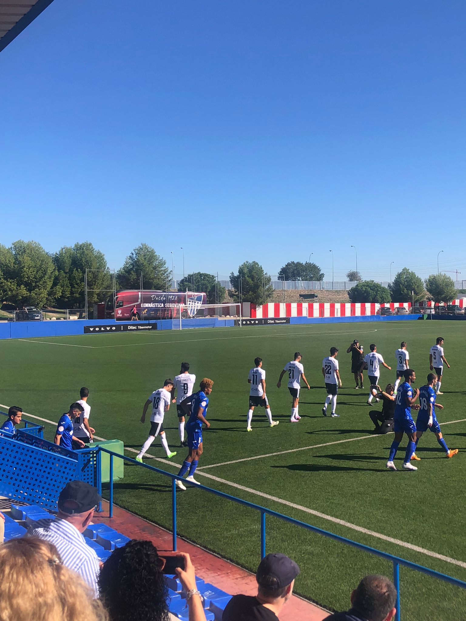 Nava y Segoviana logran empatar ante Ademar y Getafe B en dos canchas complejas Nava y Segoviana logran empatar ante Ademar y Getafe B en dos canchas complejas