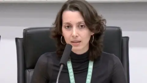 Fallece la psicóloga extremeña Laura Martín, coprotagonista del documental 'Death Café" sobre el cáncer y la muerte Fallece la psicóloga extremeña Laura Martín, coprotagonista del documental 'Death Café" sobre el cáncer y la muerte