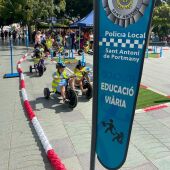 Más de 200 niños de Ibiza reciben educación vial junto con la Policía Local de Sant Antoni