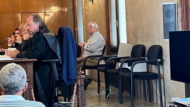 La Fiscalía pide que se repita el juicio al anciano de Porreres que disparó mortalmente a uno de los ladrones que entraron en su casa La Fiscalía pide que se repita el juicio al anciano de Porreres que disparó mortalmente a uno de los ladrones que entraron en su casa