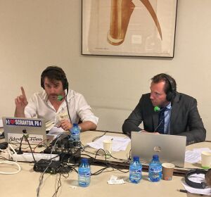 Óscar Puente, en 'La brújula' con Rafa Latorre. Óscar Puente, en 'La brújula' con Rafa Latorre.